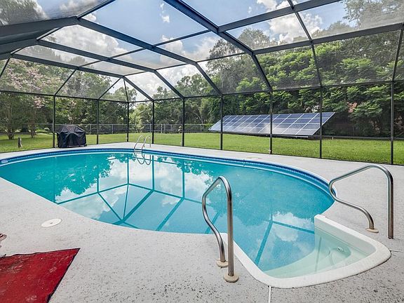 4th image of 449 Arthur Moore Dr