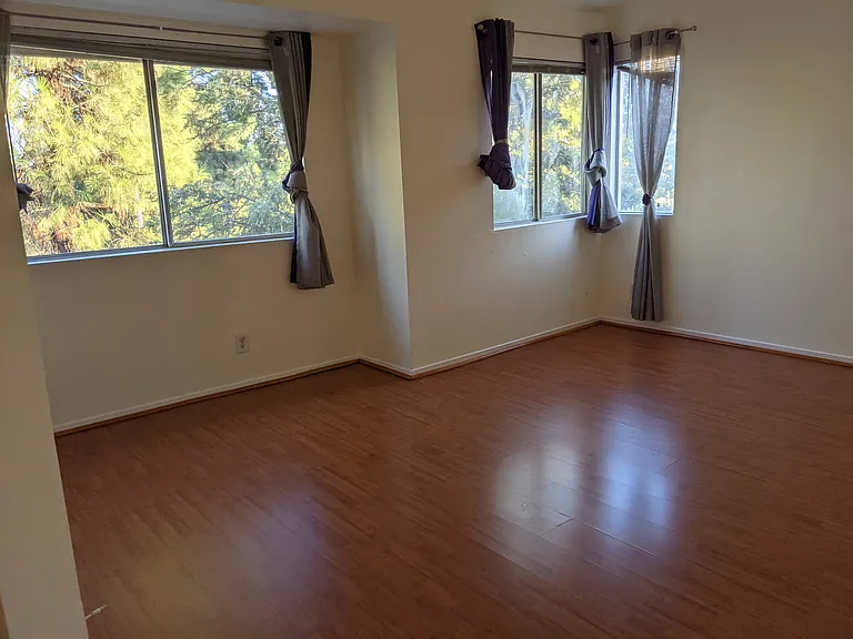 4813 Bridle Ct — Photo 5