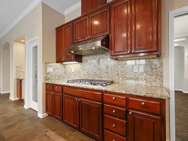 2090 Wisteria Pl — Photo 15