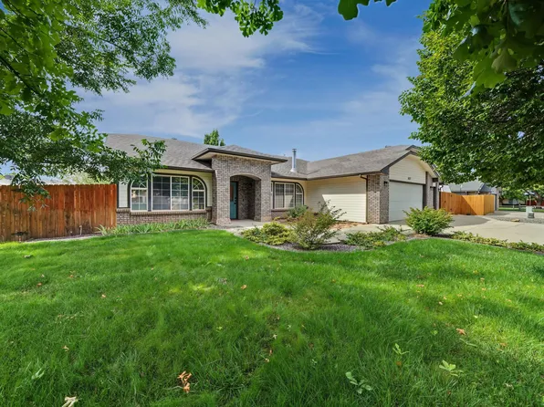637 Silver Oak Dr, Grand Junction, CO 81505