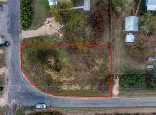 Wall St, Luling, TX 78648