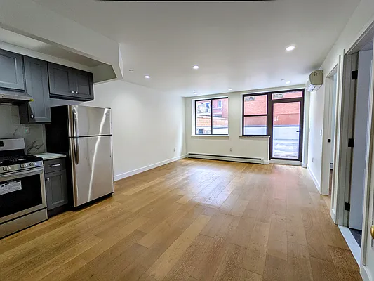 Rented by YouYork Management LLC | media 5