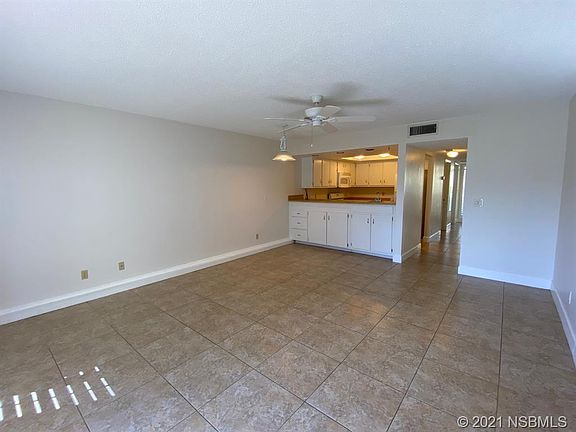 5th image of 219 Club House Blvd #219