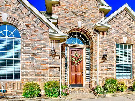 2nd image of 3228 Summerfield Dr