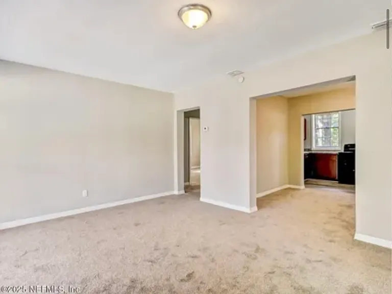 1430 Detroit St — Photo 13