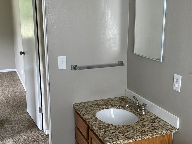 1213 Grant St #4 — Photo 3
