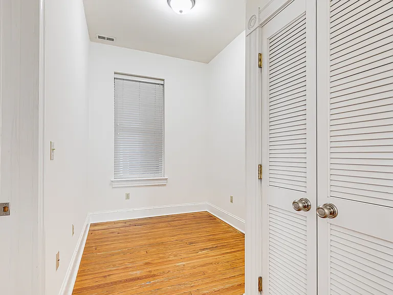 3216 E Broad St #A — Photo 22