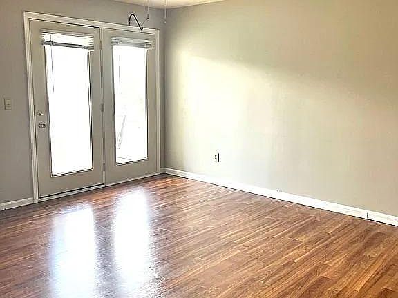 3rd image of 480 Marian Ln Unit 8