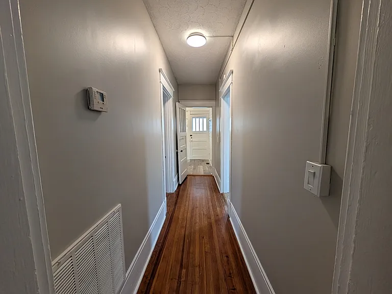 101 Thomas Rd #A — Photo 9