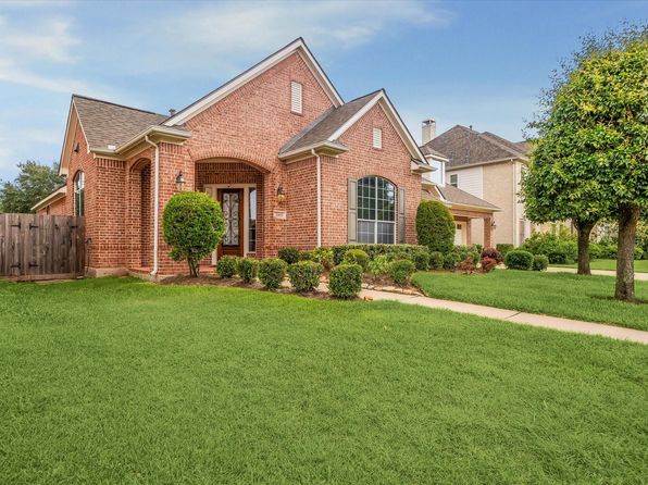 7007 Paxton Ct, Sugar Land, TX 77479