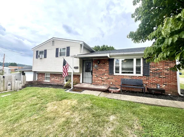 361 Grant St, Middleport, OH 45760