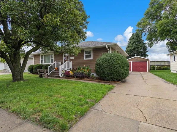 918 Becton St, Columbus, NE 68601