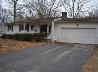 5 Cynthia Dr, Coventry, RI 02816