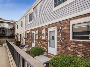 10250 W 96th Ter, Overland Park, KS 66212