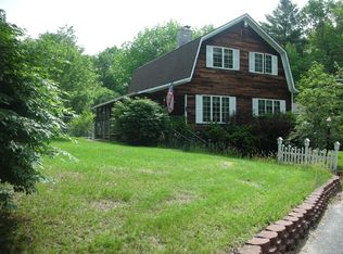 34 Knowles Rd, Manchester, ME 04351