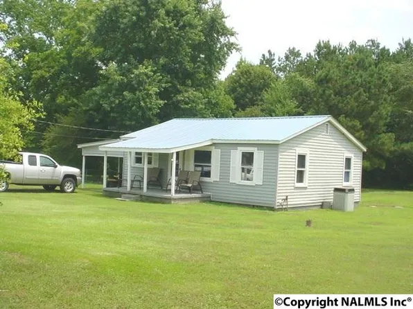 129 Irvin Ln, Albertville, AL 35950