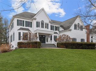 18 Shelley Ln, West Harrison, NY 10604