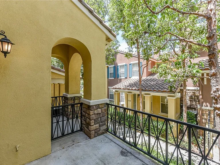 2212 Timberwood — Photo 33