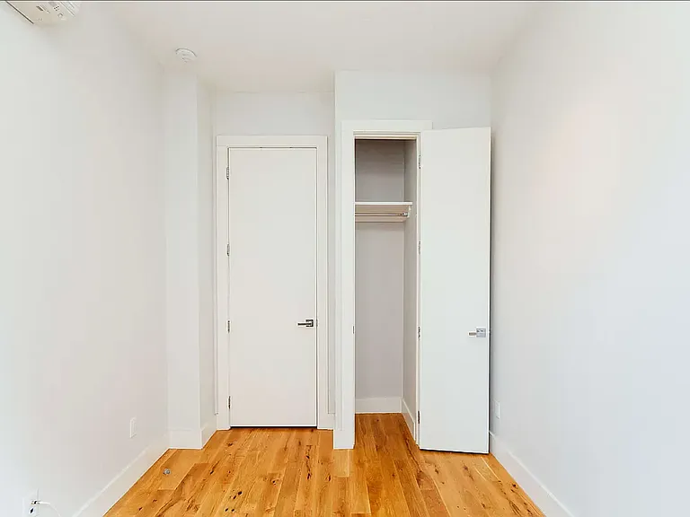 184 Suydam St #2R — Photo 10