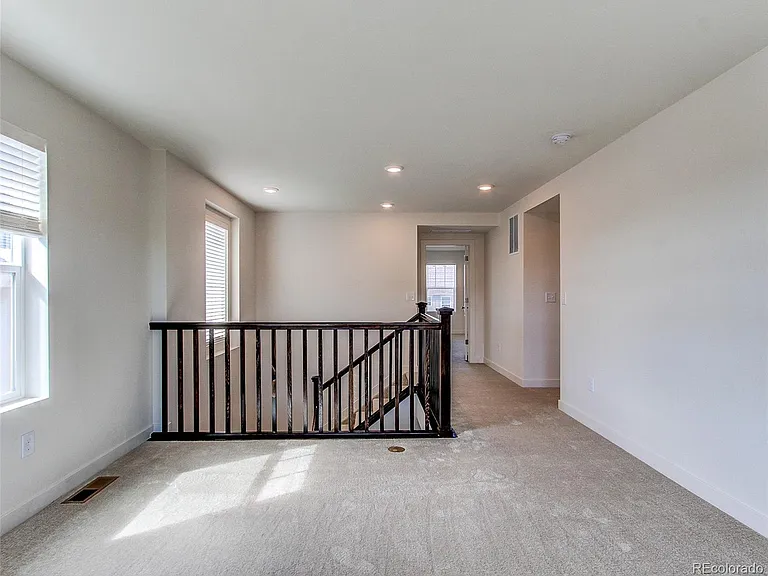 4081 Fortune Ln — Photo 11