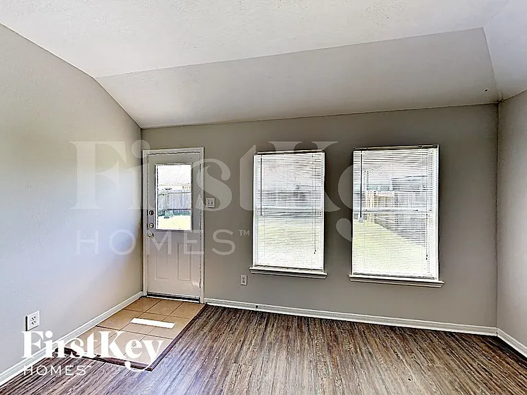 18907 Bressingham Dr — Photo 3