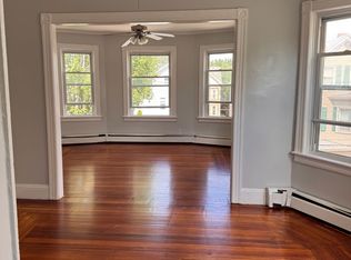 28 Osborn St #3, Providence, RI 02908