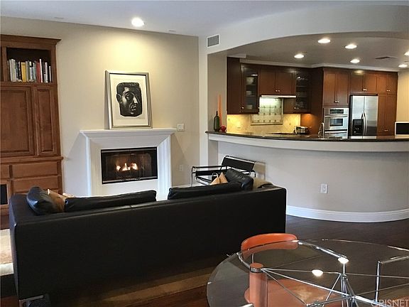 3rd image of 5831 Seawalk Dr Unit 130