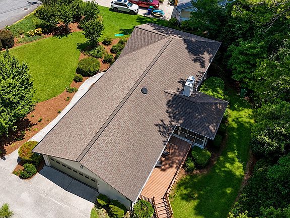 5th image of 2748 Peppermint Dr