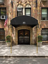 215 East 73rd Street in Lenox Hill