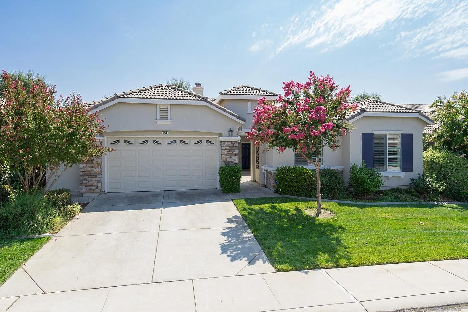9220 Forestberry Way photo 1