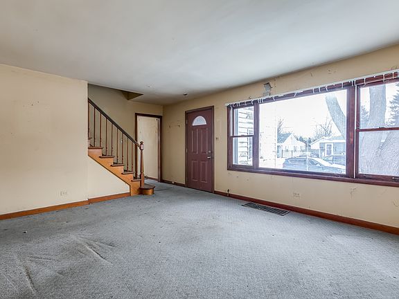 3rd image of 16835 New England Ave