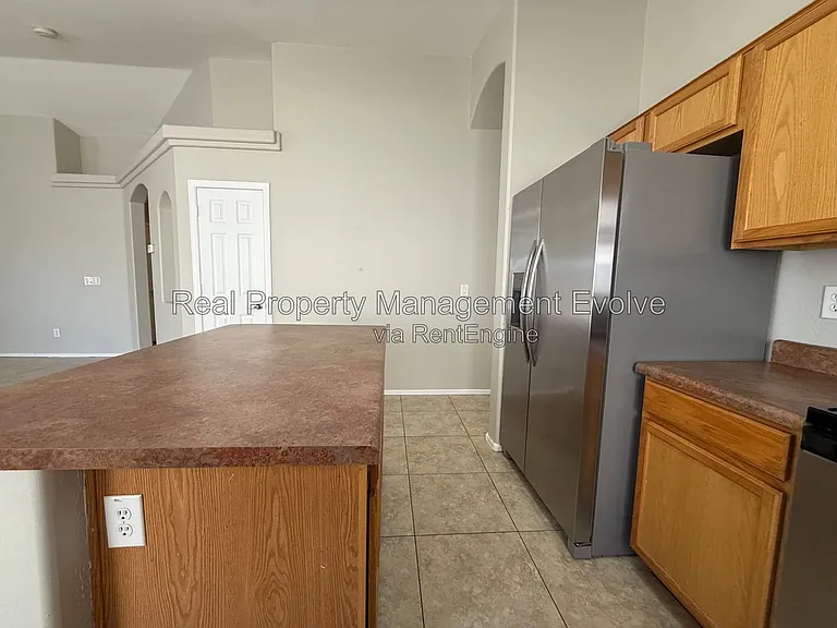 11728 W Avenida Del Sol — Photo 10