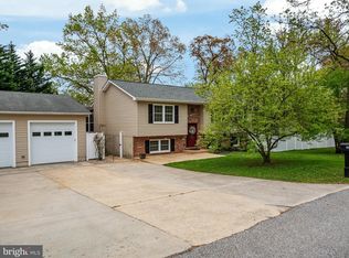 8065 Midvale Ave, Pasadena, MD 21122
