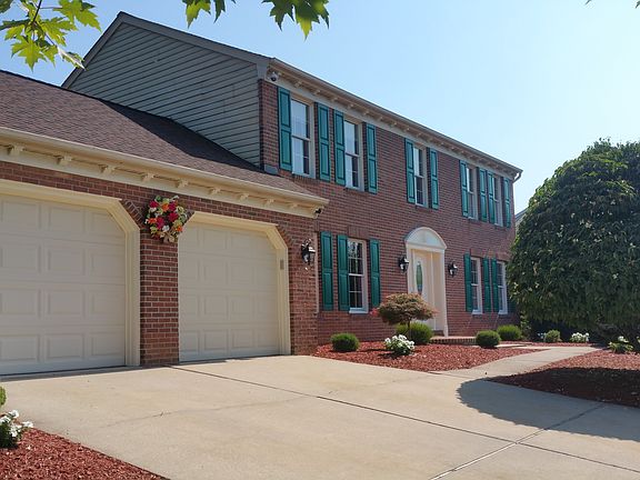 2nd image of 1704 Shakespeare Dr