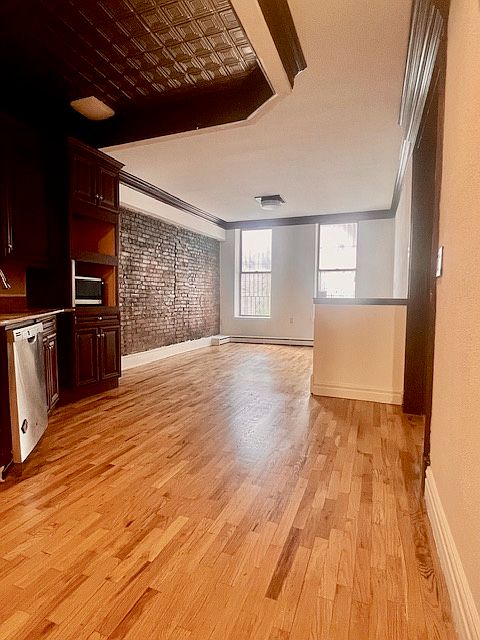 1st image of 309 E 105th St APT 1N