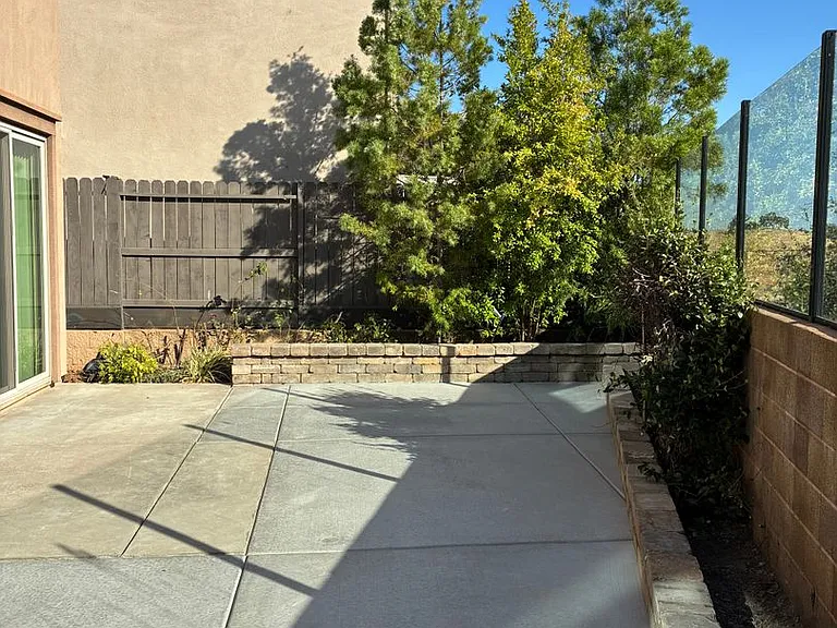 8082 Avanti Dr — Photo 42