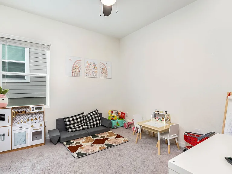 12515 Antilia — Photo 15