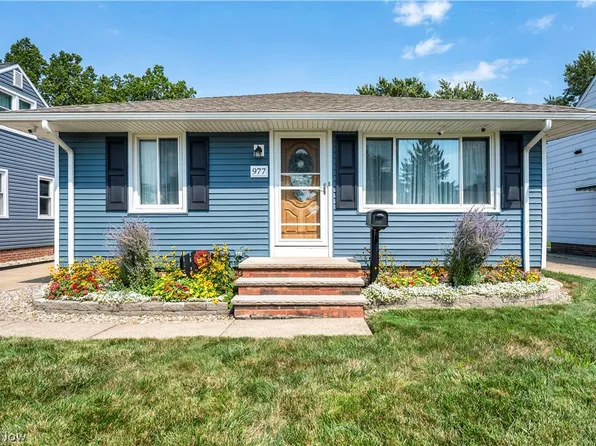 977 Lloyd Rd, Wickliffe, OH 44092