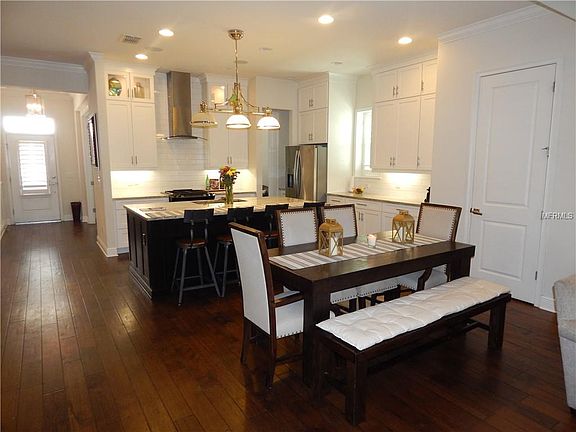 4th image of 1083 Bluffton Way