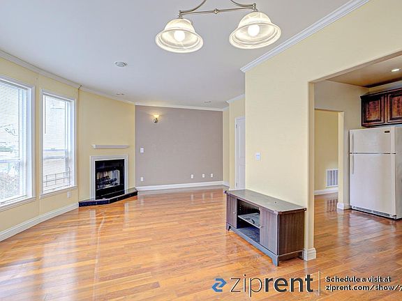 3rd image of 161 Majestic Ave Floor 2