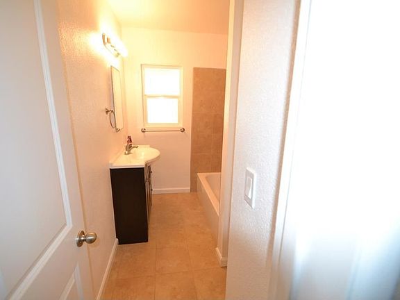 4th image of 7522 Loma Verde Ave
