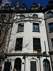 Rented by Living New York