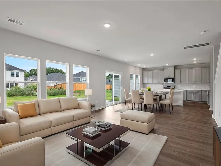 652 Orsman Trl — Photo 11