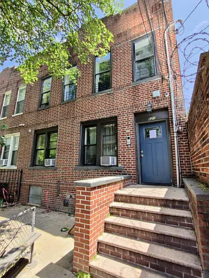 Rented by Signature Property Realty | media 1