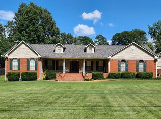 2900 N Madison St, Corinth, MS 38834