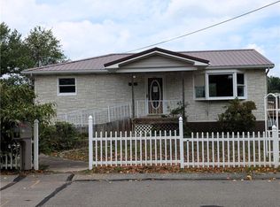 224 Mountain View Rd, Uniontown, PA 15401