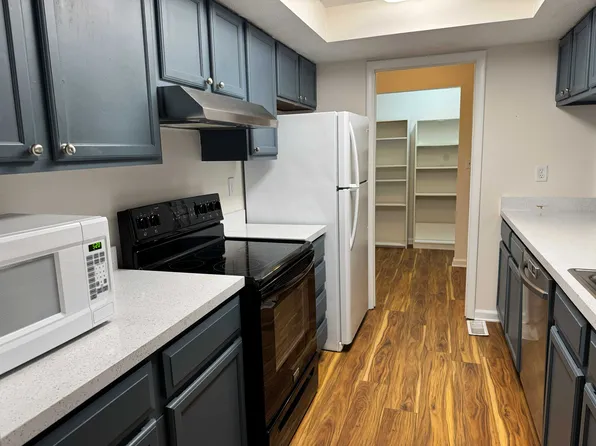 5108 Foxmoor Cir #5108, Dayton, OH 45429