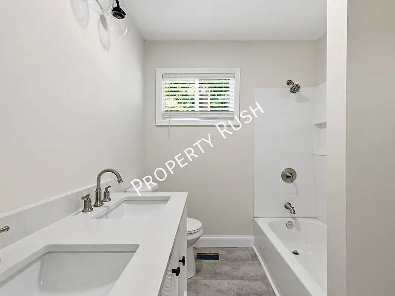 6107 Vance Cir — Photo 19