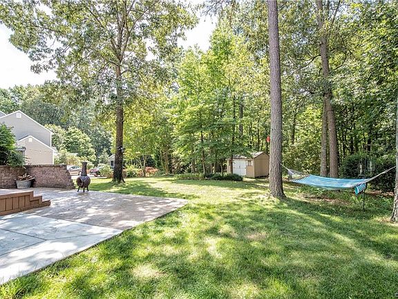 3rd image of 4919 Nairn Ln