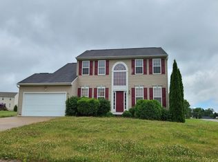 999 Redbud Ct, York, PA 17404